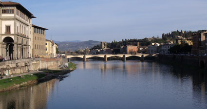 Panorama dell'Arno. Prenotare un b&b ad Arezzo