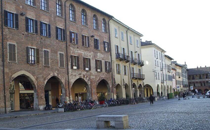 Piazza della Vittoria a Pavia