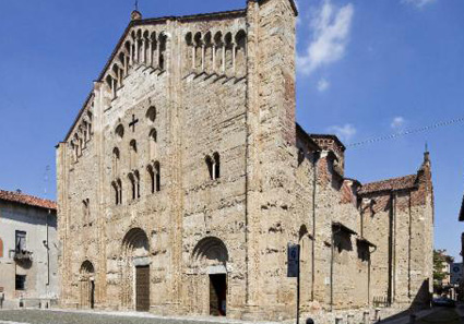 Basilica di San Michele Maggiore. Prenotare un bed and breakfast a Pavia