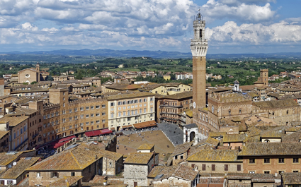 Panorama su piazza del Campo a Siena