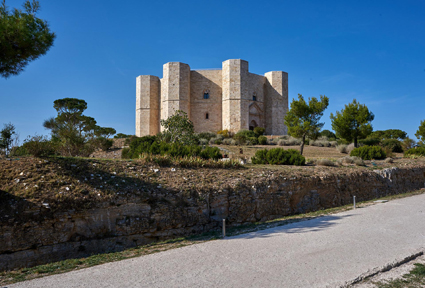 Castel del Monte in puglia